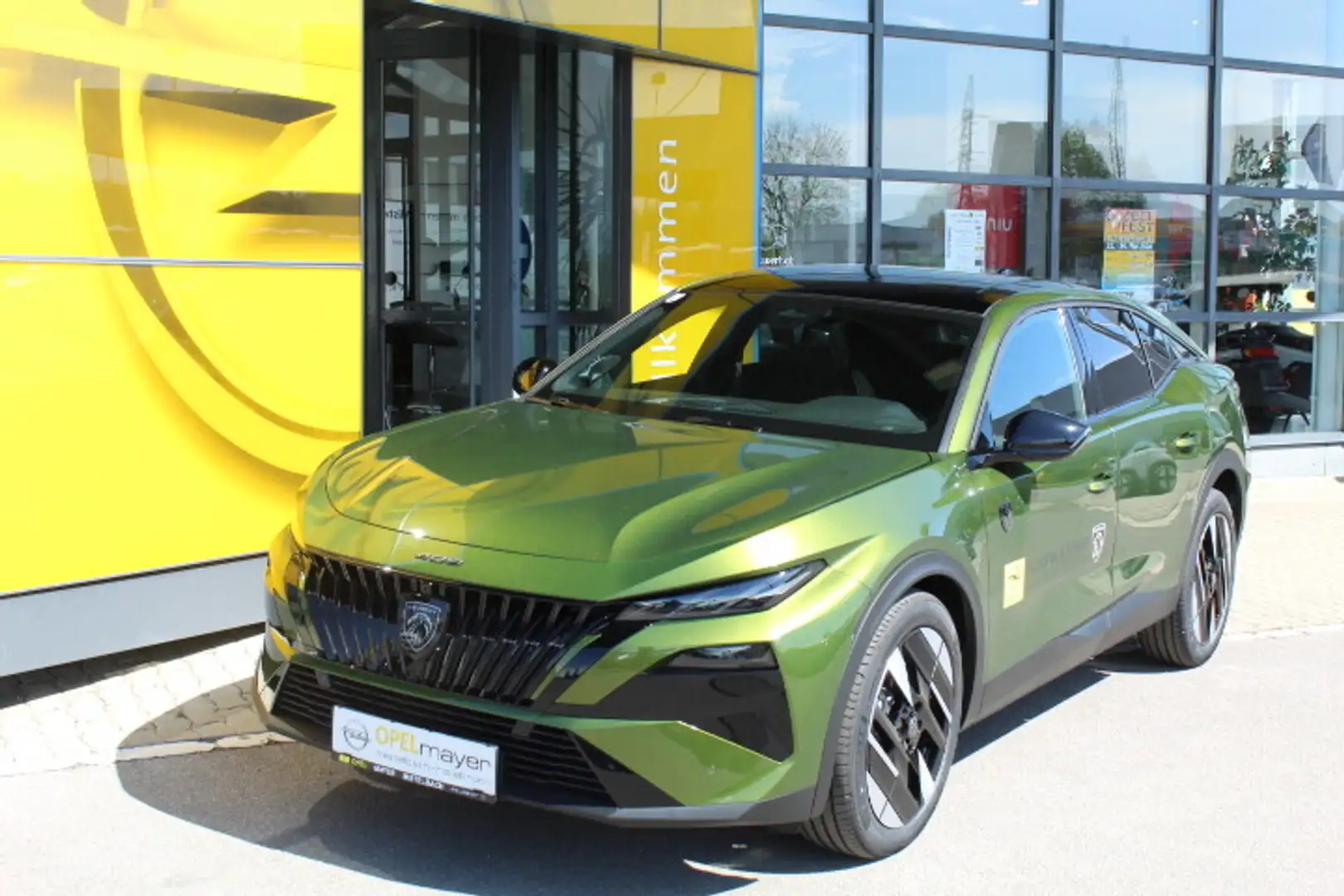 Peugeot 408 Hybrid 145 e-DCS6 GT Exclusive Grün - 1