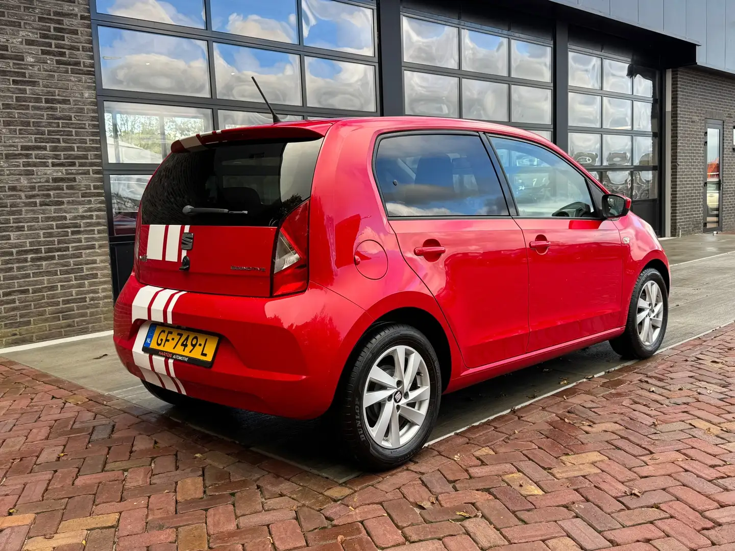 SEAT Mii 1.0 Sport Dynamic | Stoelverwarming | Airco | Radi Rouge - 2