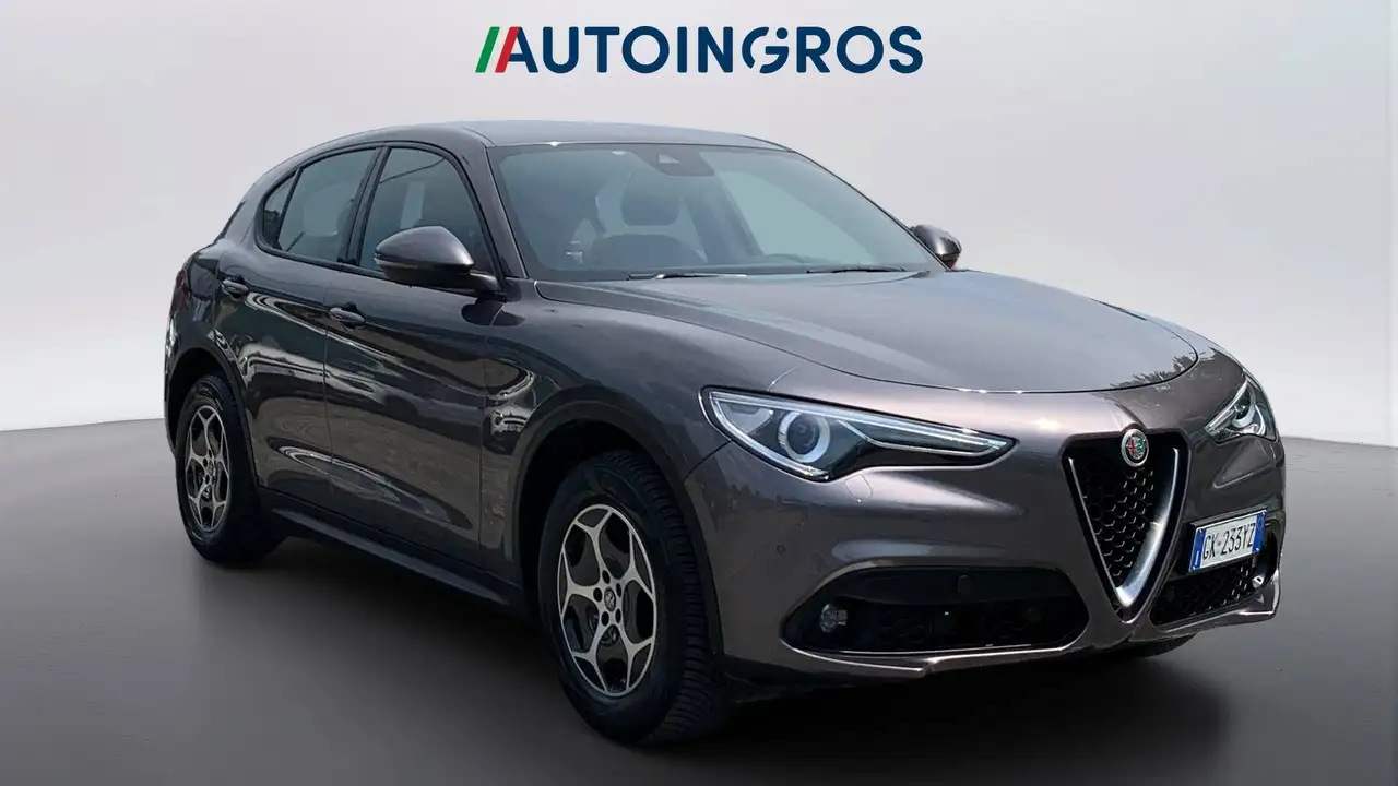 Alfa Romeo Stelvio 2022 — фото 7