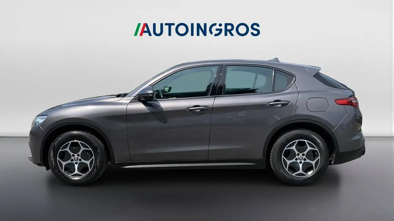 Alfa Romeo Stelvio 2022