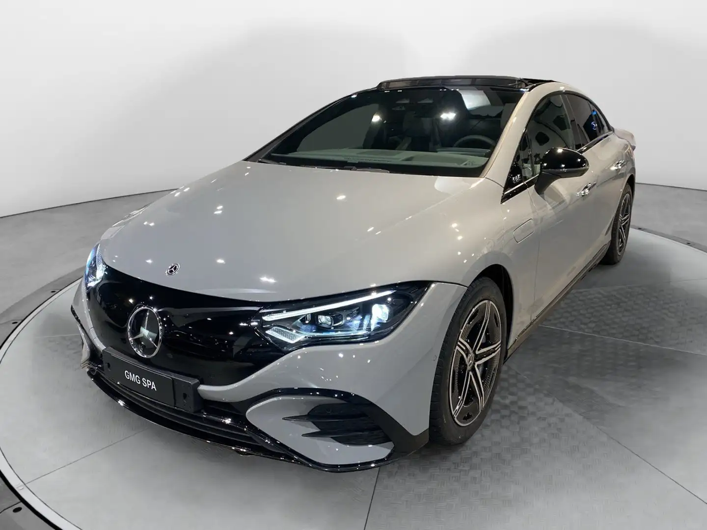 Mercedes-Benz EQE 350 350 Premium 4matic KM0 Szary - 1