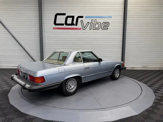 Mercedes-Benz SL view 4