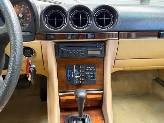 Mercedes-Benz SL view 14