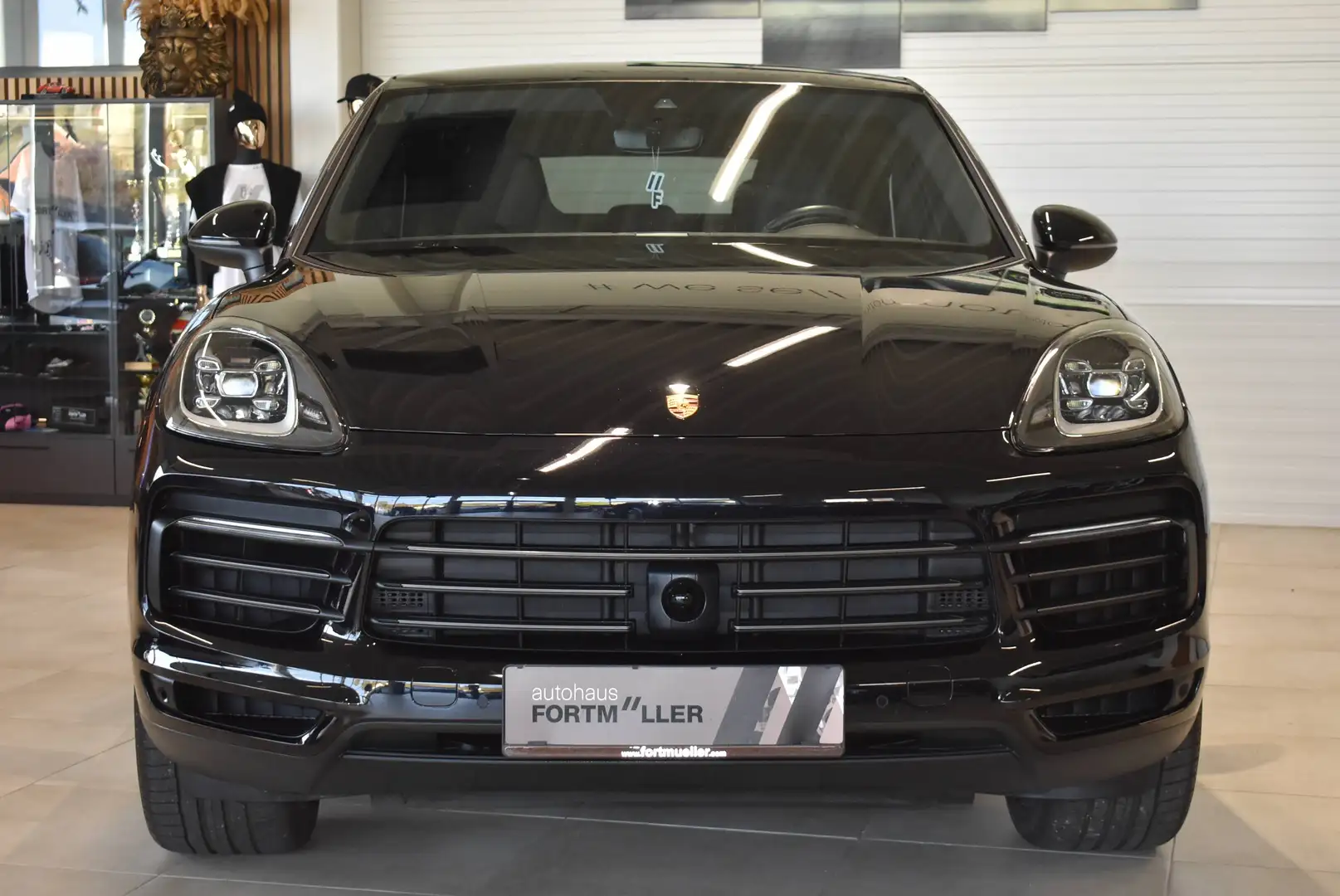 Porsche Cayenne Coupe E-Hybrid //Platinum Edition Schwarz - 2