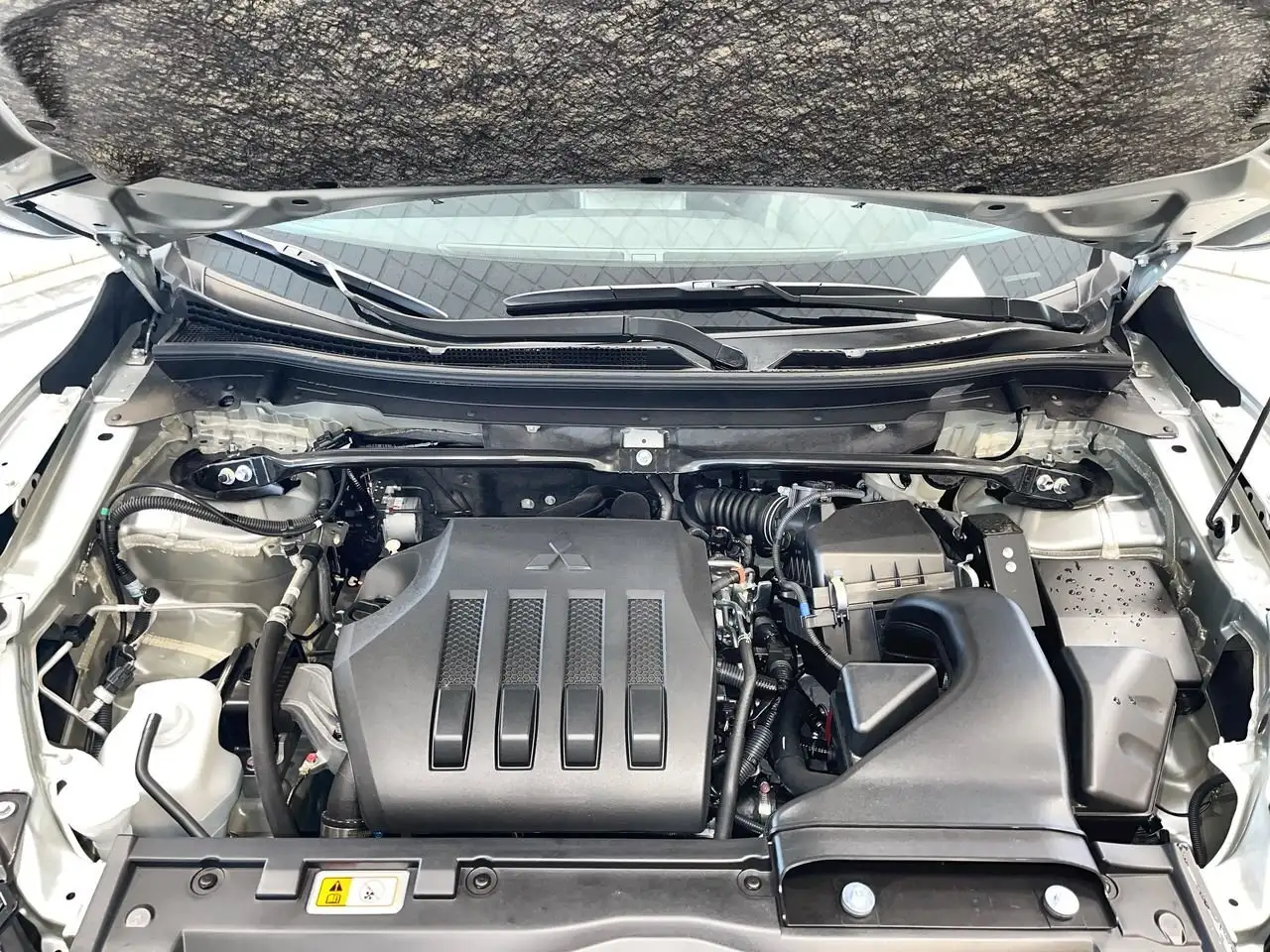Mitsubishi Eclipse Cross photo Mitsubishi Eclipse Cross