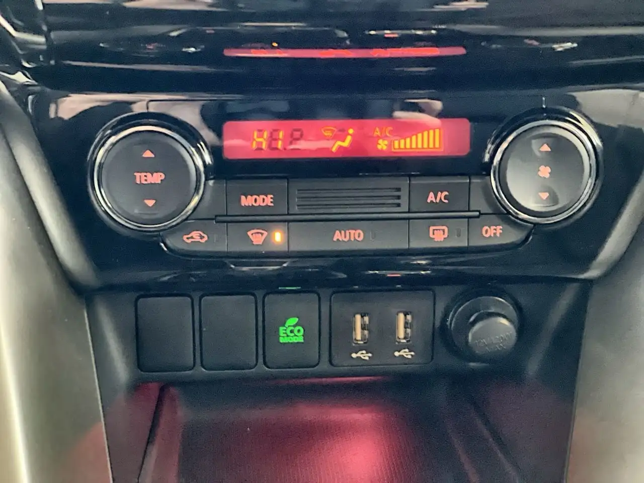Mitsubishi Eclipse Cross photo Mitsubishi Eclipse Cross