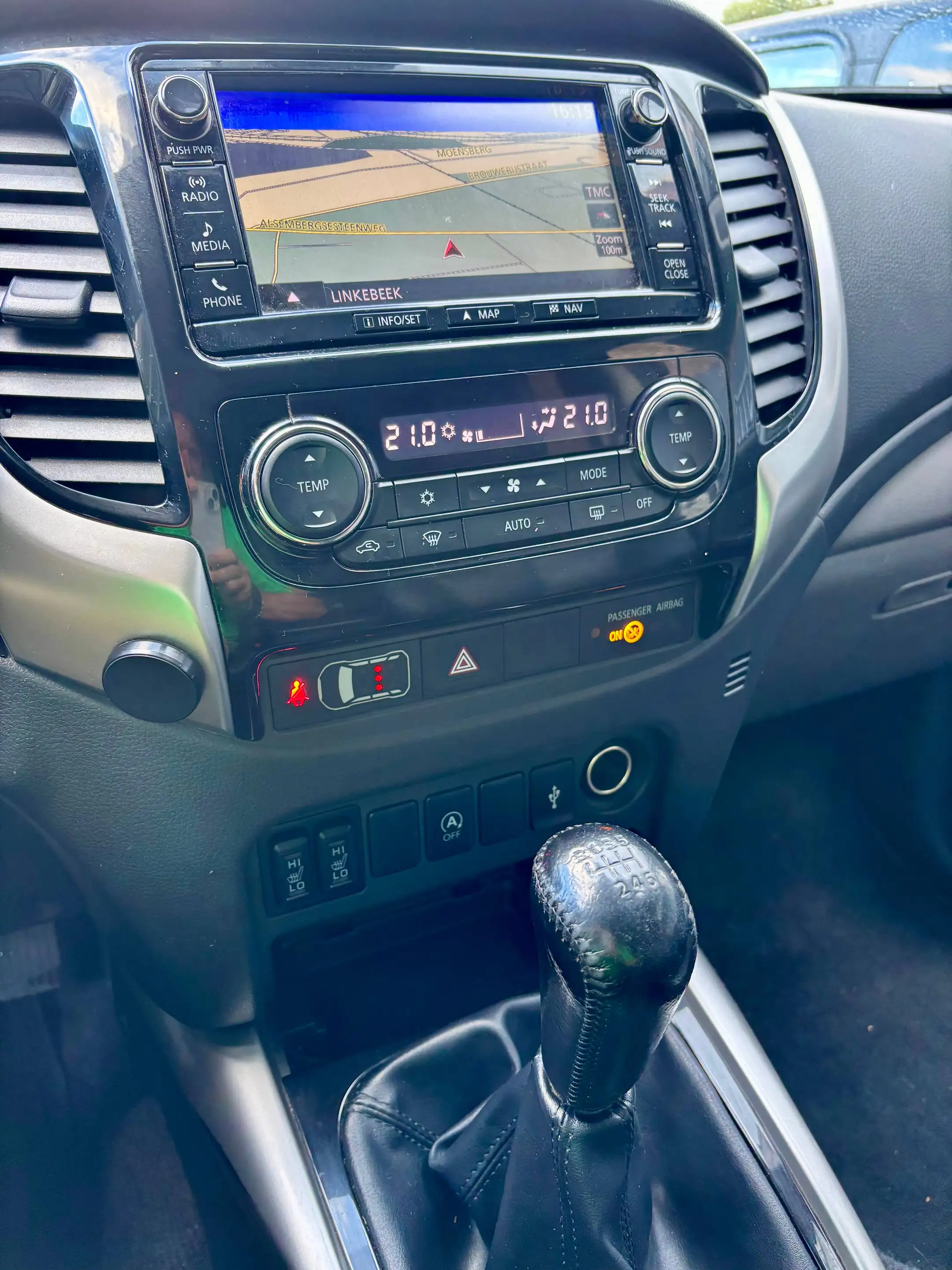 Mitsubishi L200 2.4 DI-D 180 cv EU6b Belgium car 18900 excl. — photo 5
