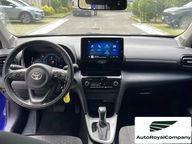Toyota Yaris Cross view 12