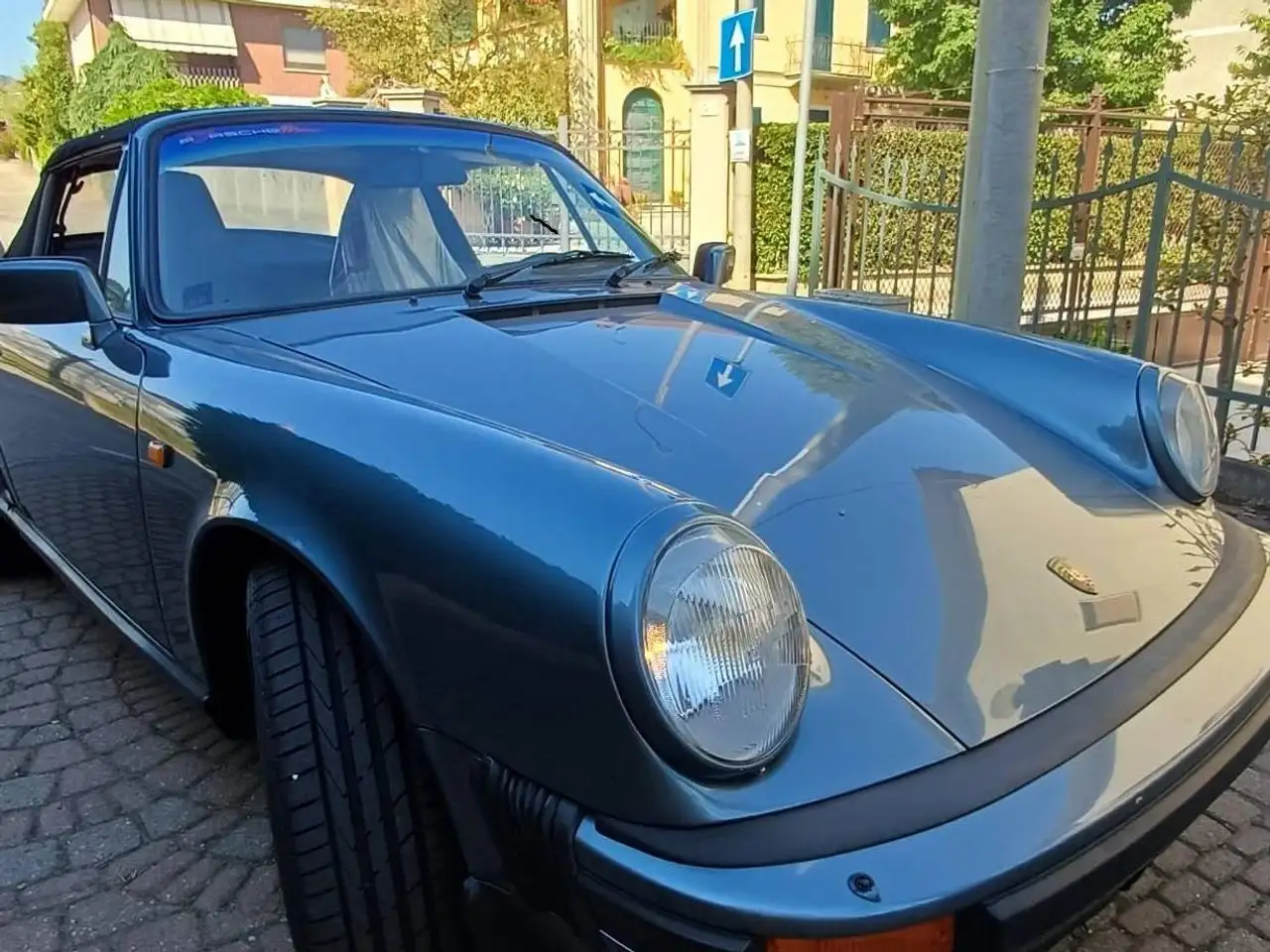 Porsche 911 Carrera 3.0, AG. 911 SC Cabriolet model year 1983 limited, foto 2