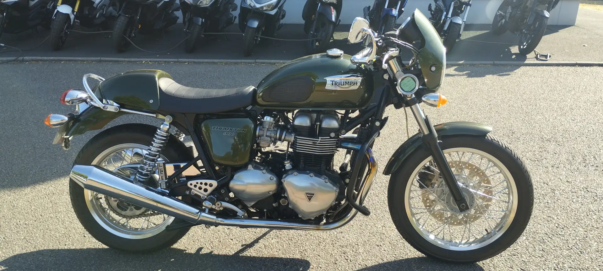 Triumph Thruxton Groen - 1