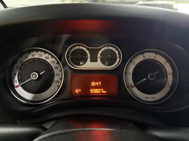 Fiat 500L view 14