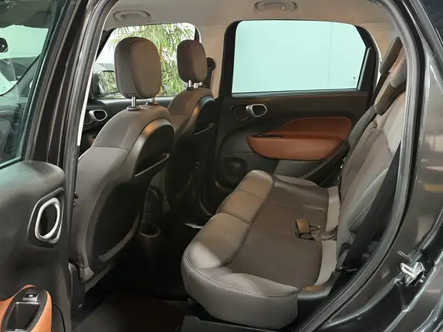 Fiat 500L view 6