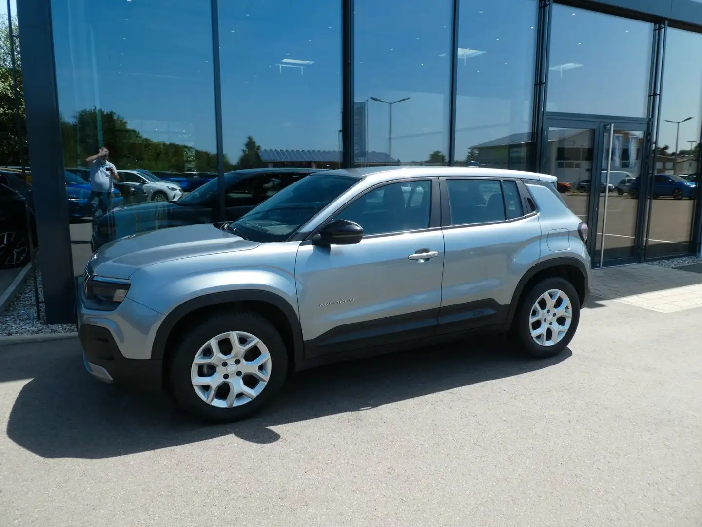 Jeep Avenger Altitude, SHZ, PDC, LED, Kamera Grijs - 2