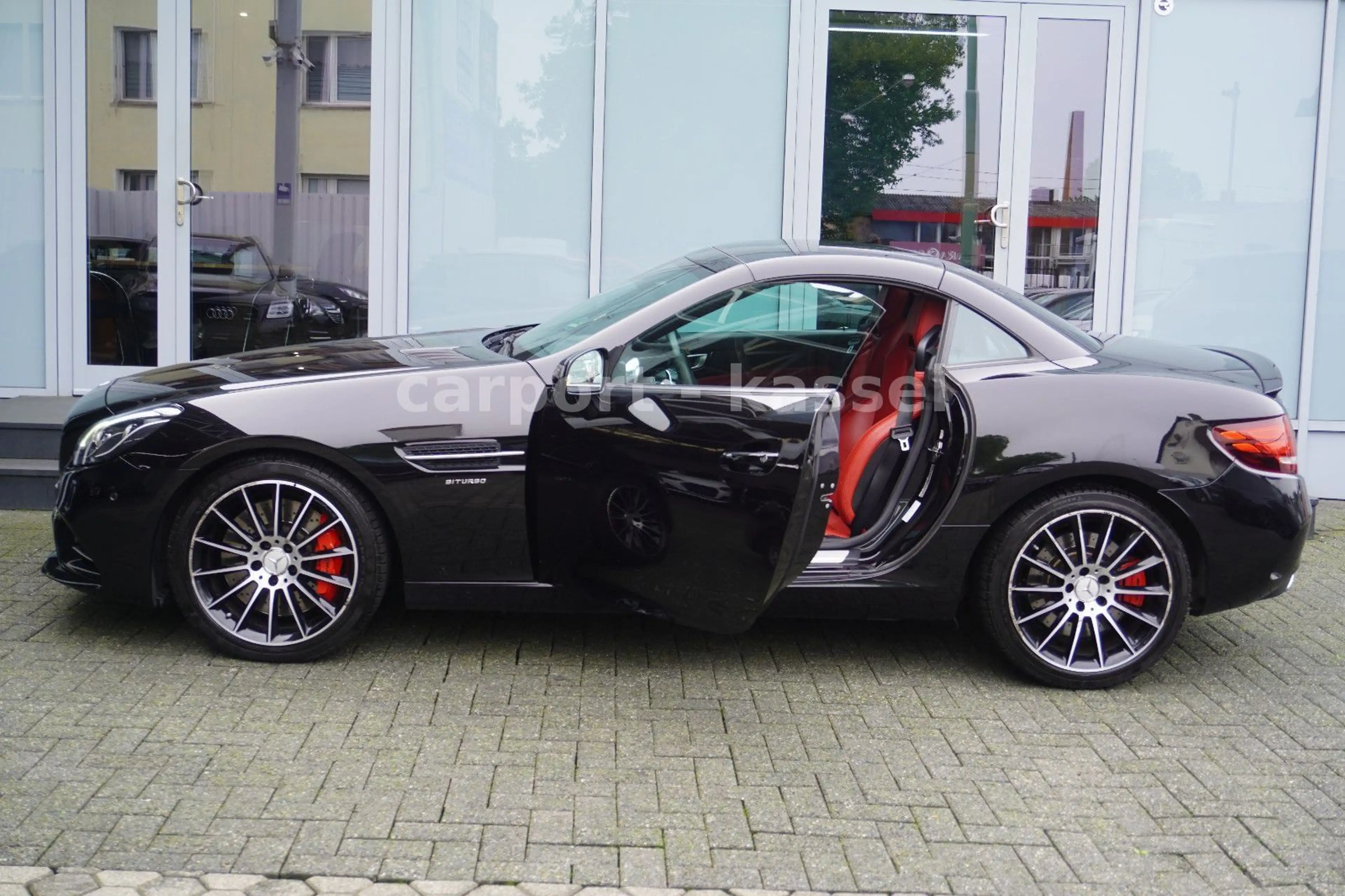 Mercedes-Benz SLC 43 AMG HarmanKardon/Pano/Airscarf/LED — photo 10