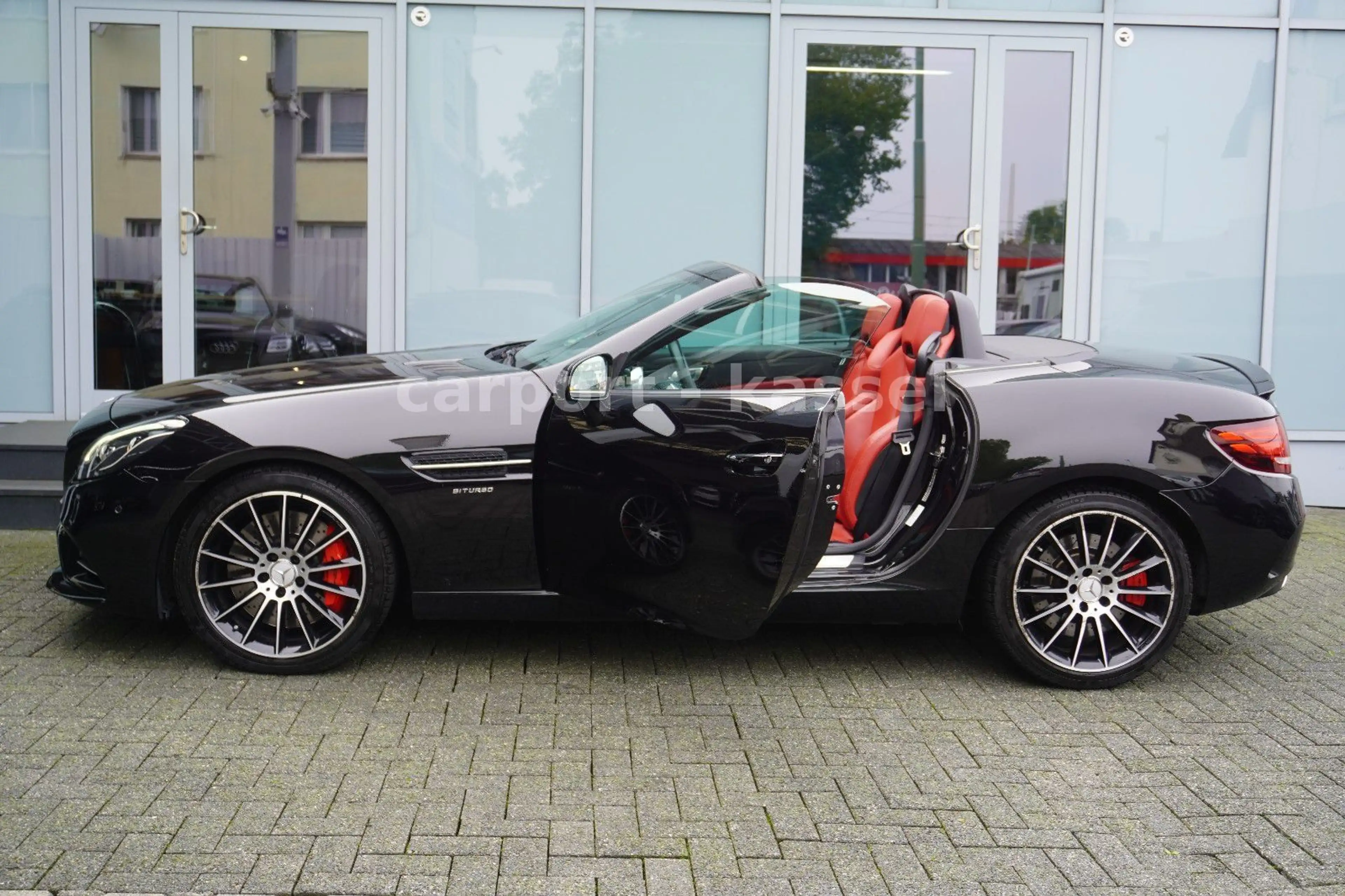 Mercedes-Benz SLC 43 AMG HarmanKardon/Pano/Airscarf/LED — photo 13