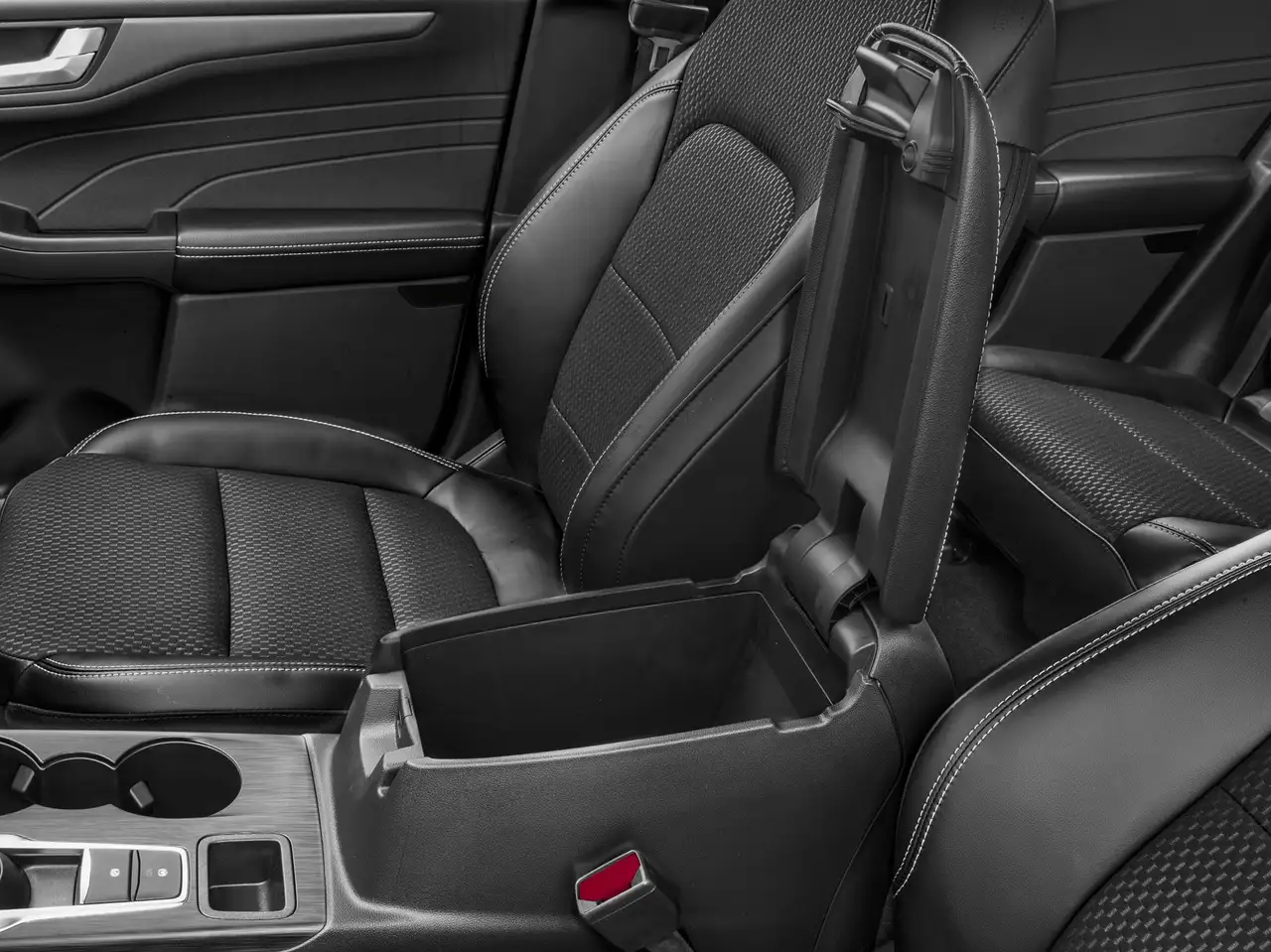 Ford Escape снимка Ford Escape