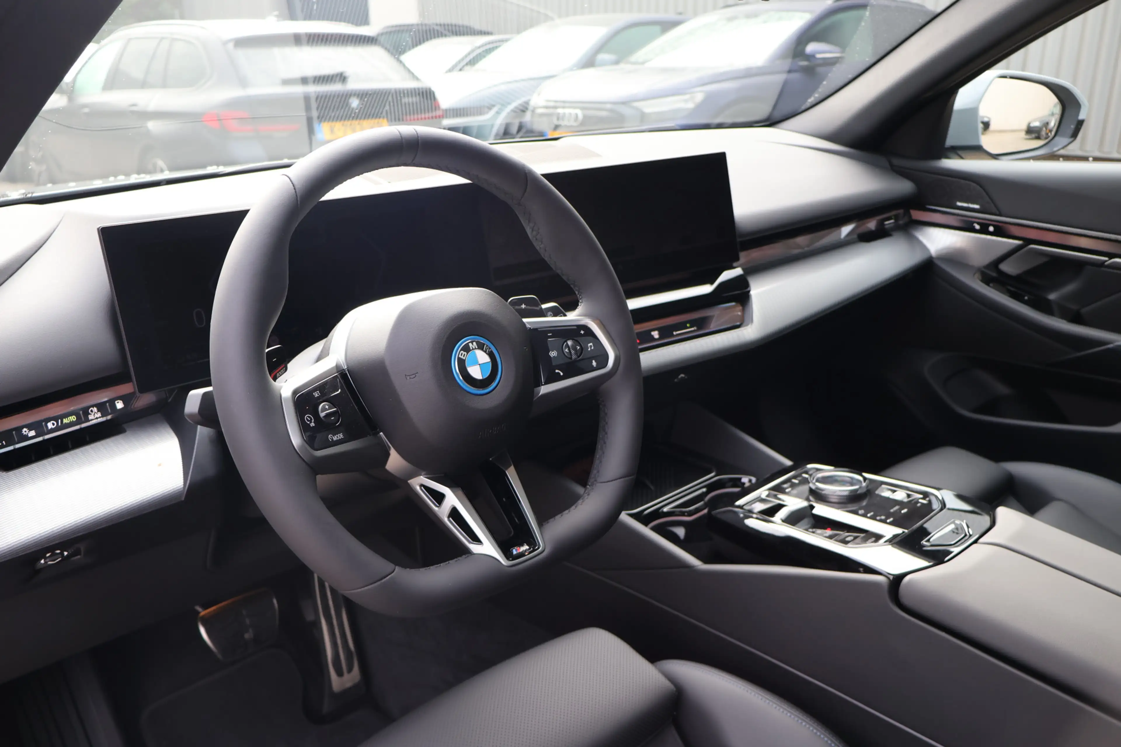 BMW 530 5 Serie Touring 530e M Sport Automaat / Panoramada — photo 14
