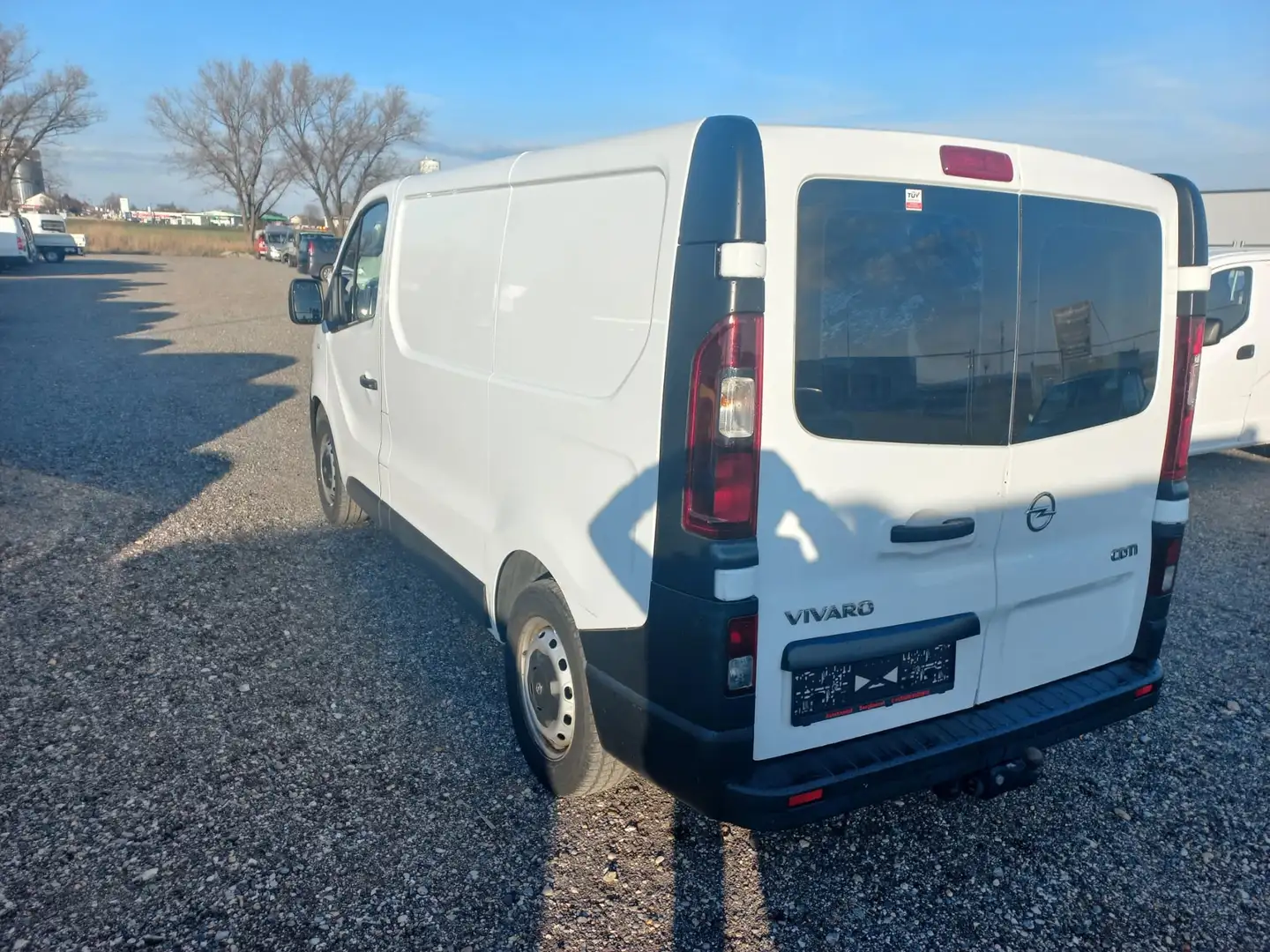 Opel Vivaro 2.BESITZ !! SERVICE NEU !! KLIMA !! EINTAUSCH !! Blanco - 2