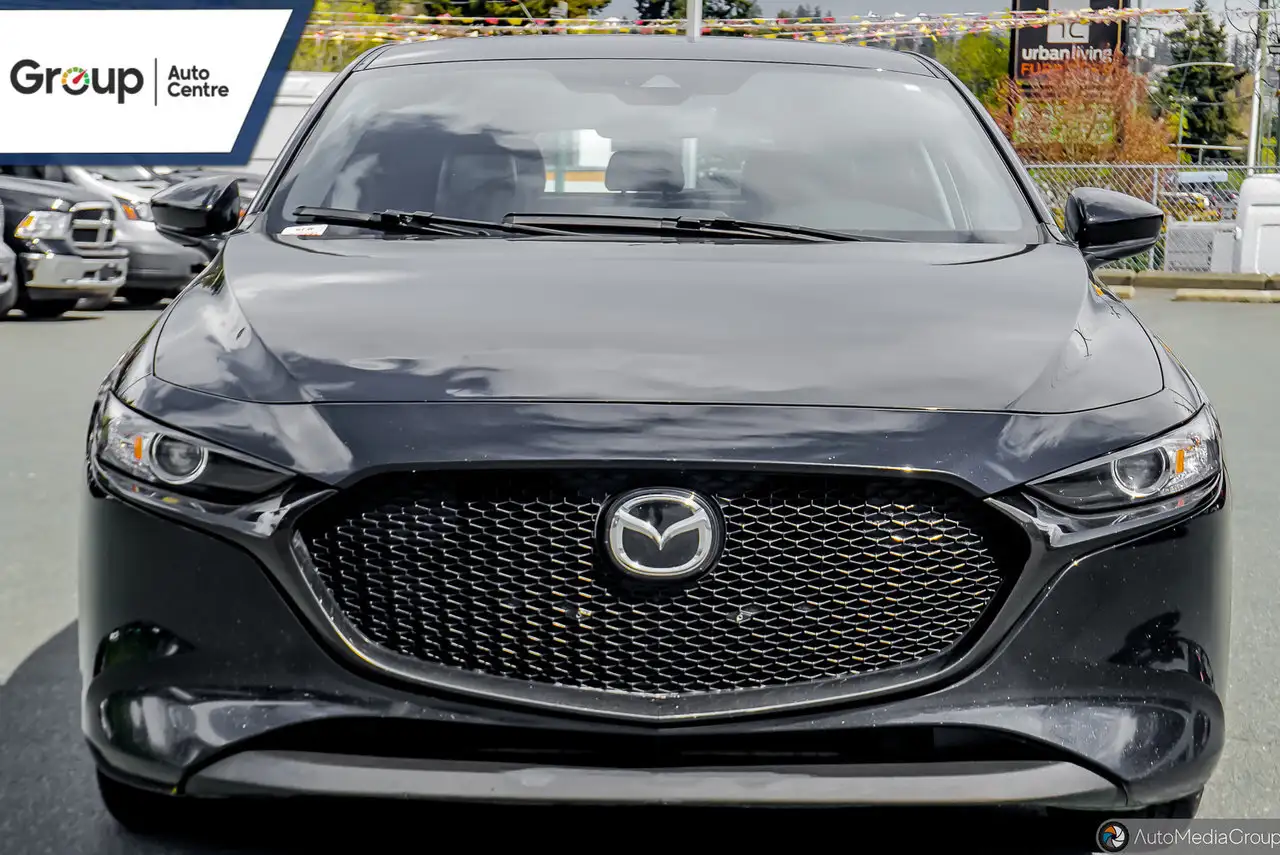 Mazda 3 снимка Mazda 3