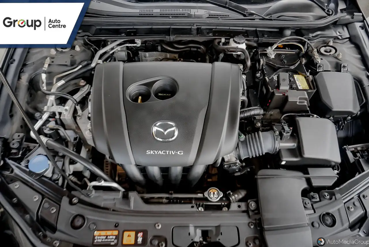Mazda 3 снимка Mazda 3