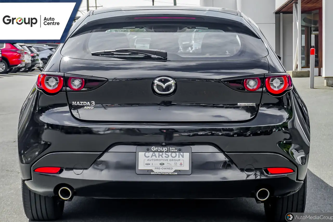 Mazda 3 снимка Mazda 3