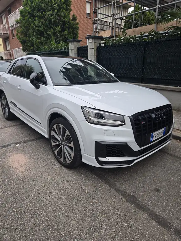 Audi SQ2 2019 из Европы — купить под ключ
