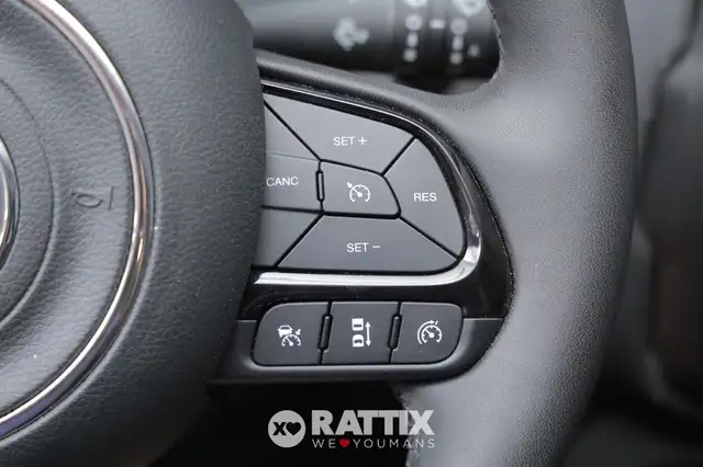 Jeep Renegade view 13