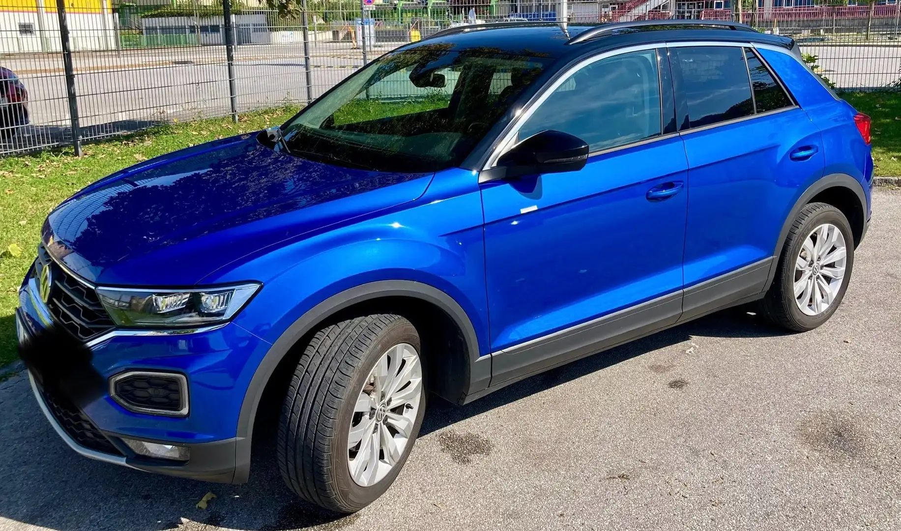Volkswagen T-Roc T-Roc 1,0 TSI Design Design Blau - 1