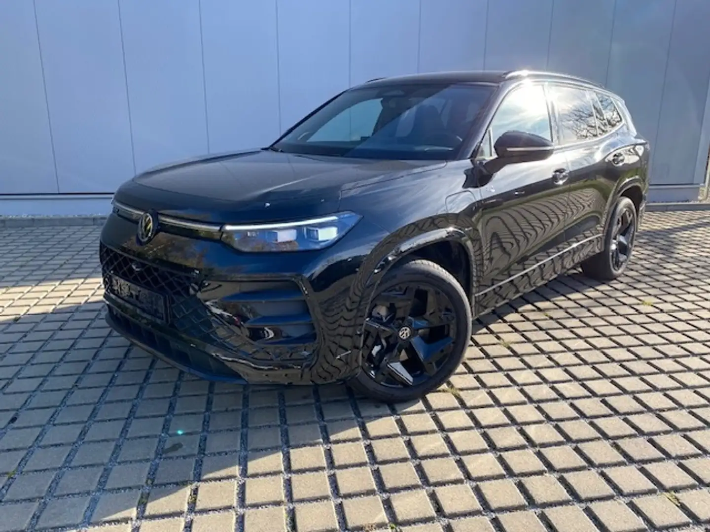 Volkswagen Tayron 1.5 TSI eHybrid DSG R-Line Black-Style AHK/IQ.DRI Schwarz - 2