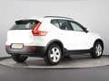 Volvo XC40 1.5 T2 Momentum Core (NL-Auto / Trekhaak / Navi / Wit - thumbnail 2