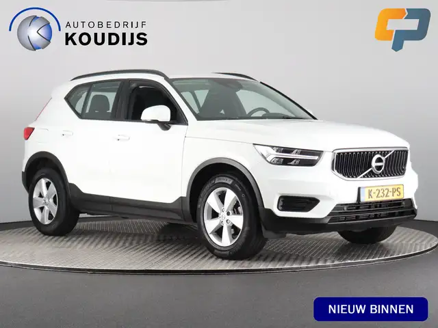 Volvo XC40 1.5 T2 Momentum Core (NL-Auto / Trekhaak / Navi /