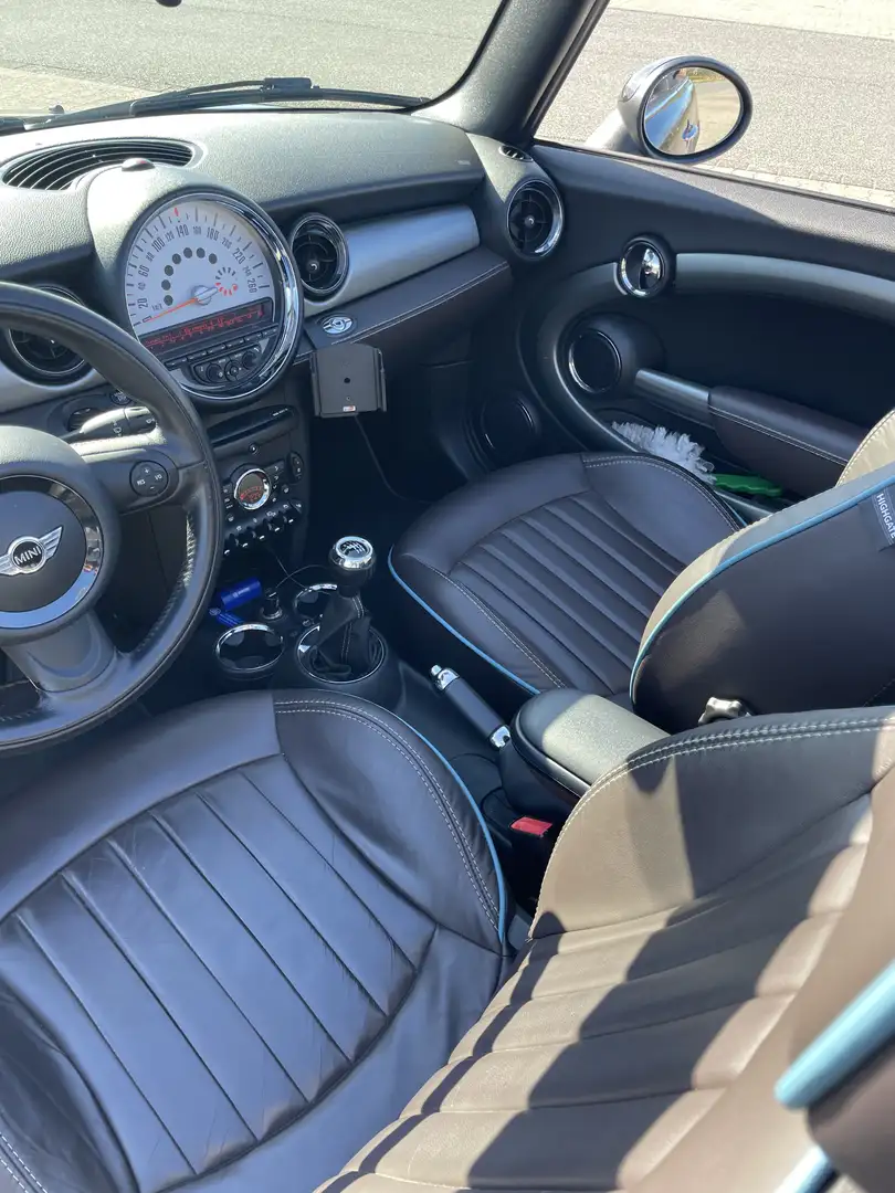MINI Cooper Cabrio Highgate - 2