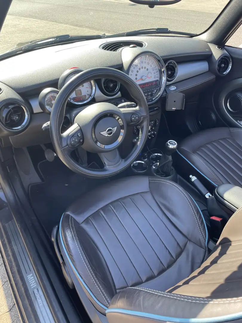 MINI Cooper Cabrio Highgate - 1