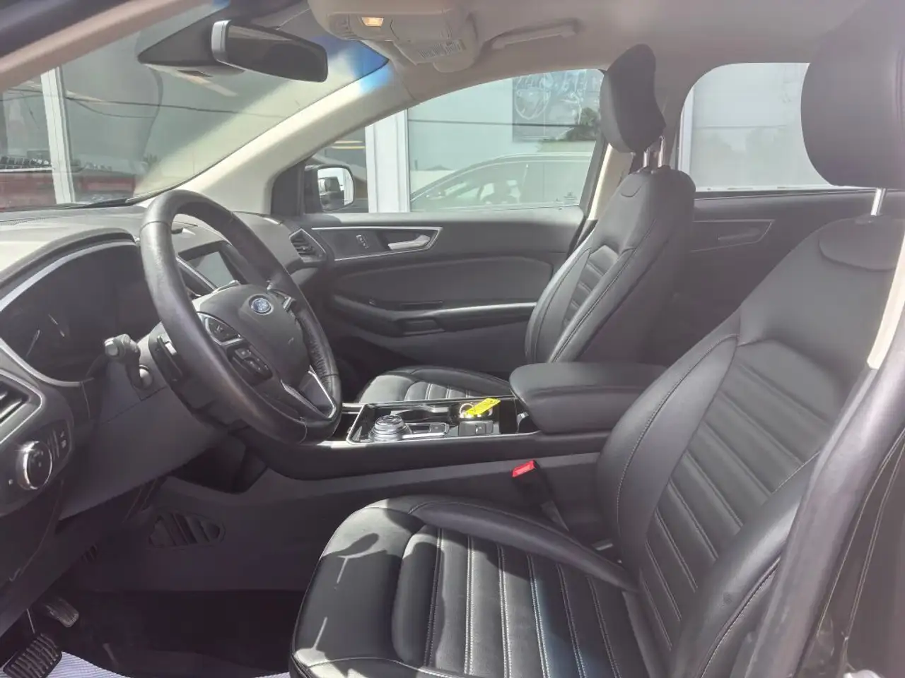Ford Edge photo Ford Edge