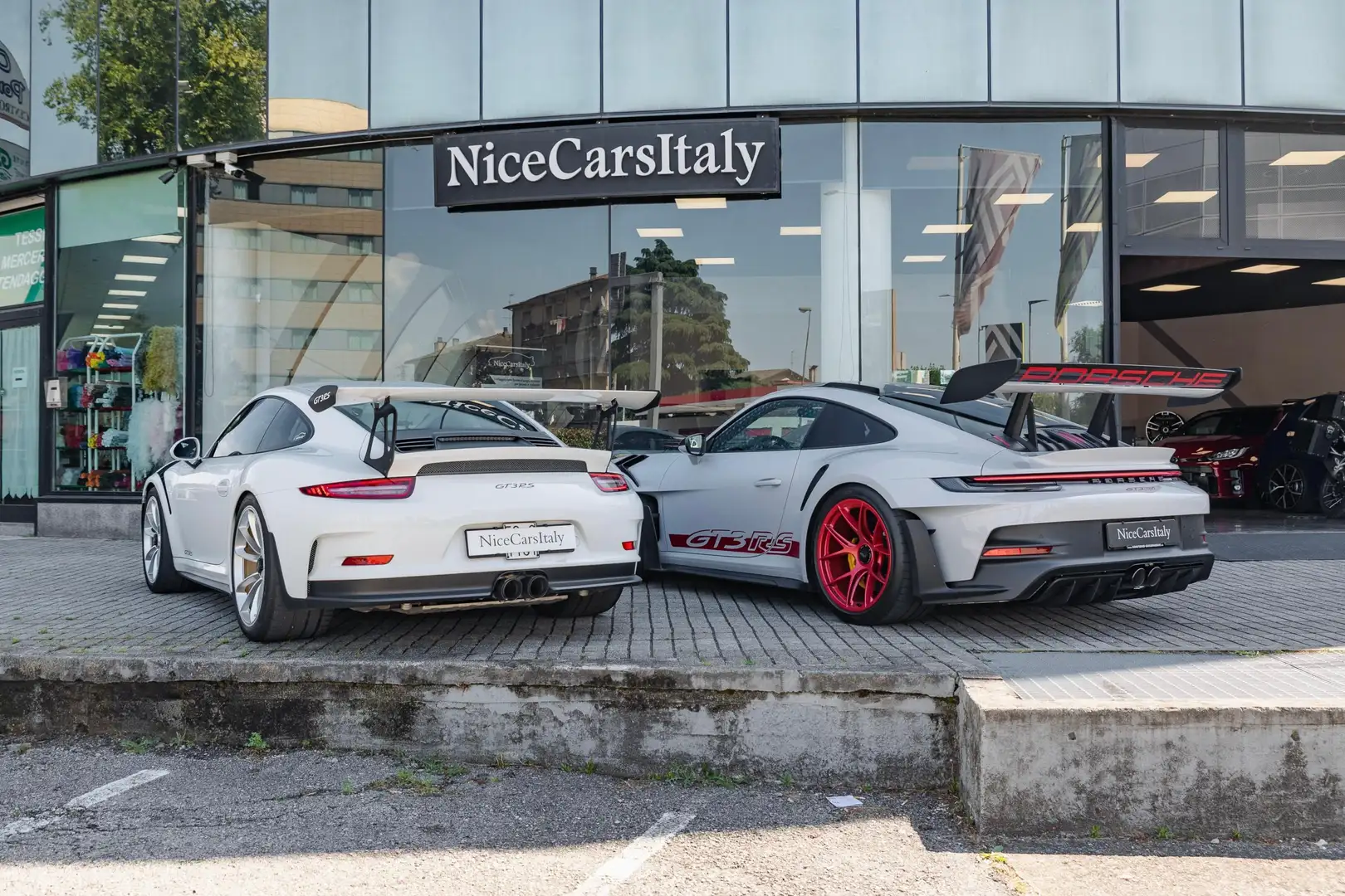Porsche 992 GT3 RS WEISSACH Grigio - 1