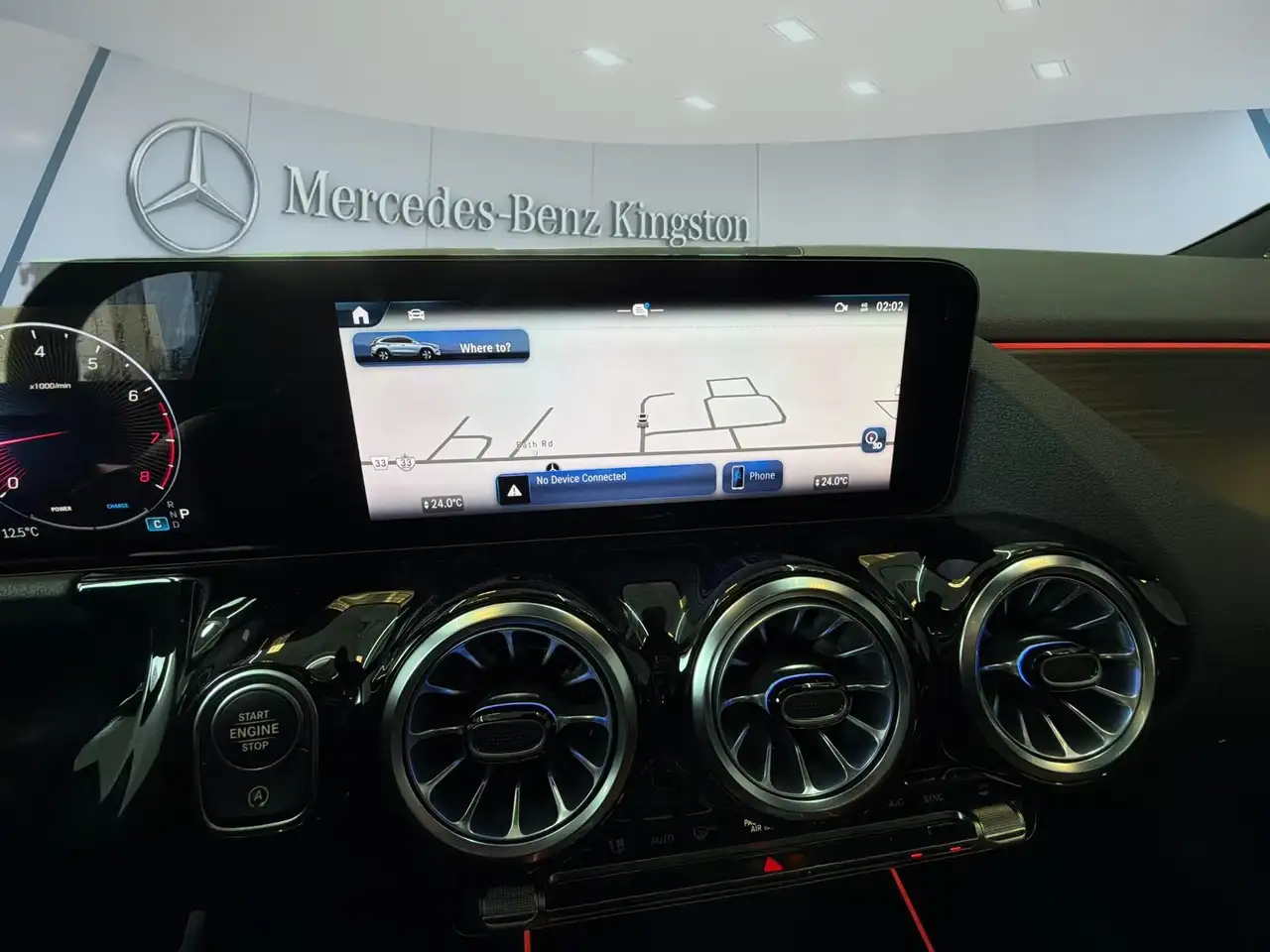 Mercedes-Benz GLA снимка Mercedes-Benz GLA