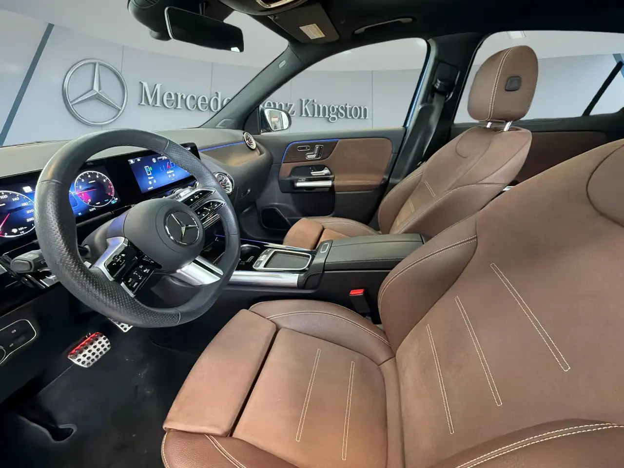 Mercedes-Benz GLA снимка Mercedes-Benz GLA
