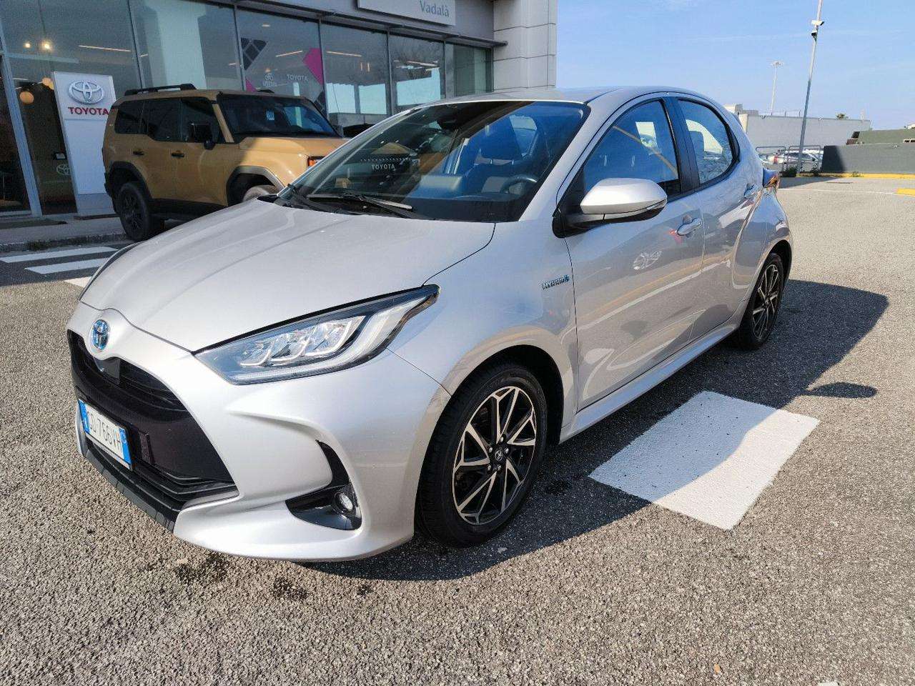 Toyota Yaris 1.5 Hybrid 5 porte Trend