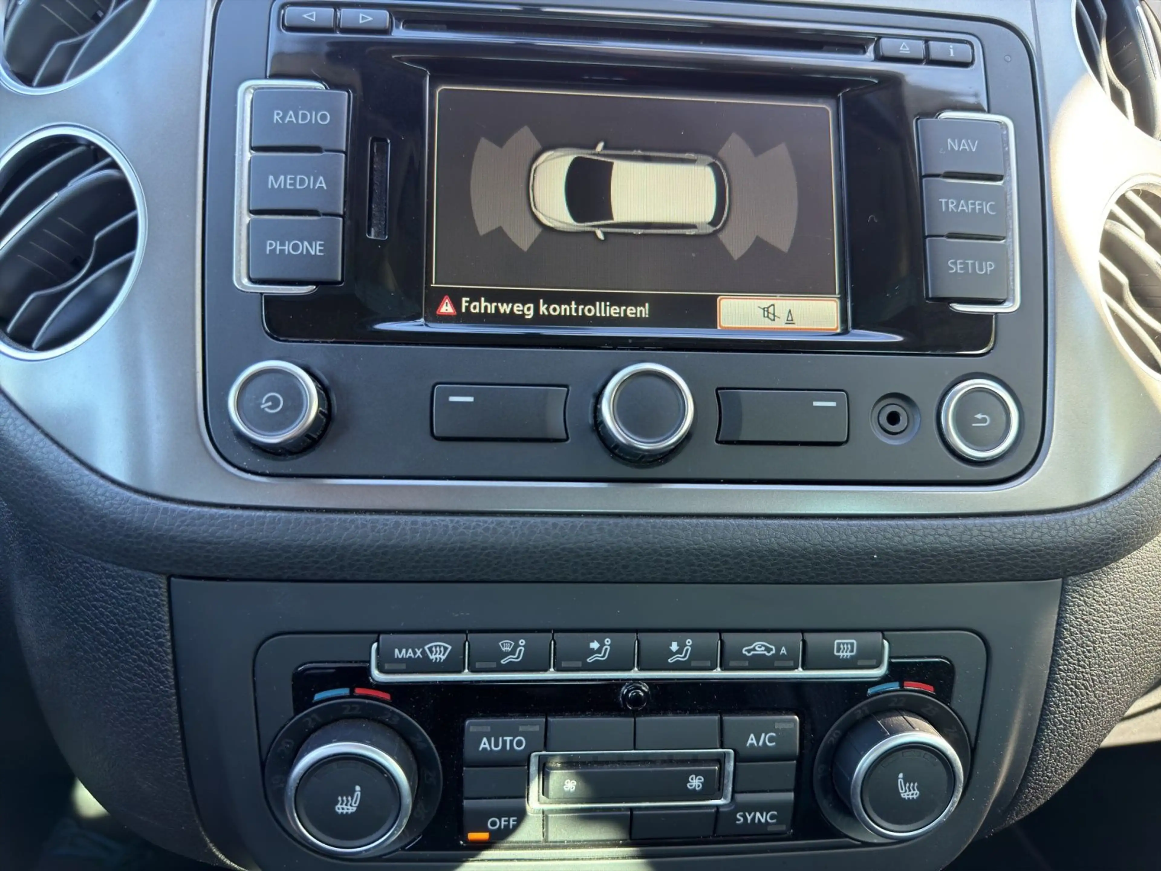 Volkswagen Golf Plus 1.4 TSI DSG MATCH PDC NAVI LM17 KLIMA — photo 9