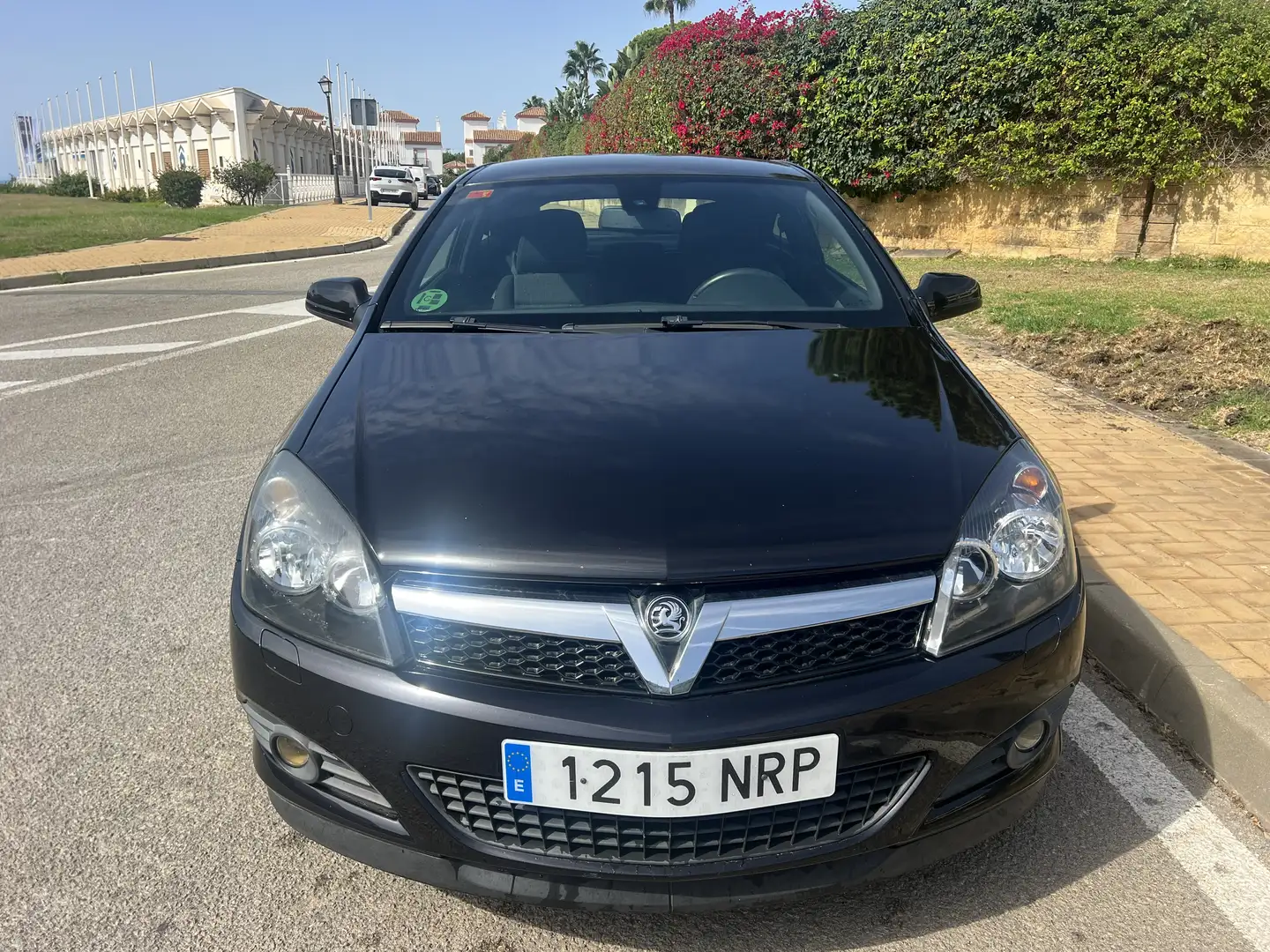Opel Astra GTC 1.8 Edition - 1