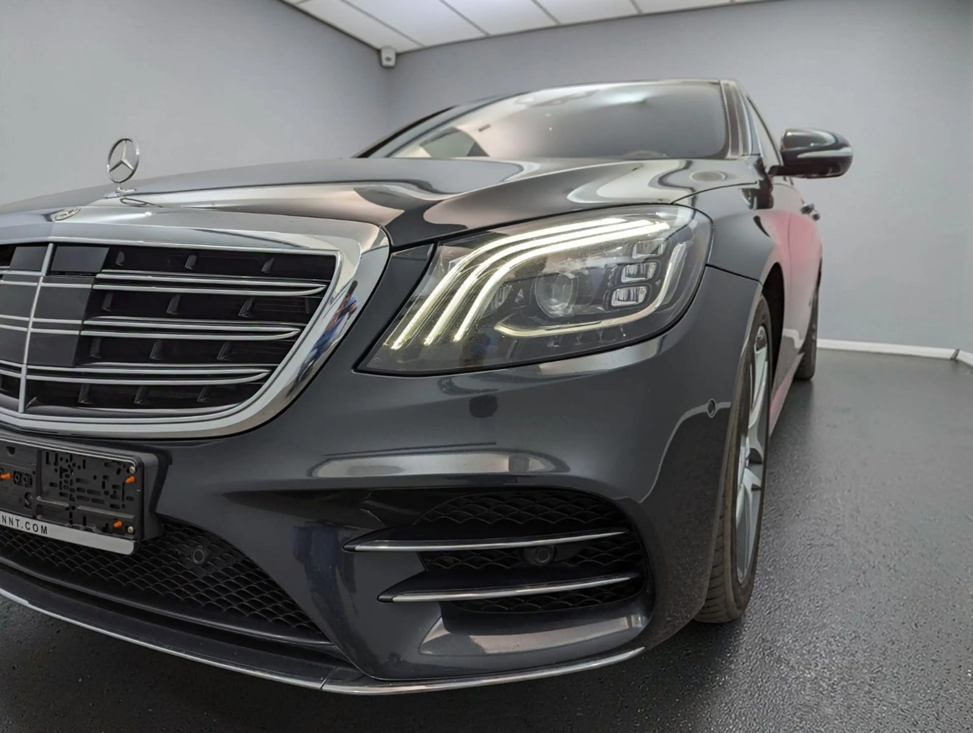 Mercedes-Benz S 560 S560 4M AMG*3xTV*CHAUFFEUR*EXKLUSIV*NIGHTVISION — photo 4