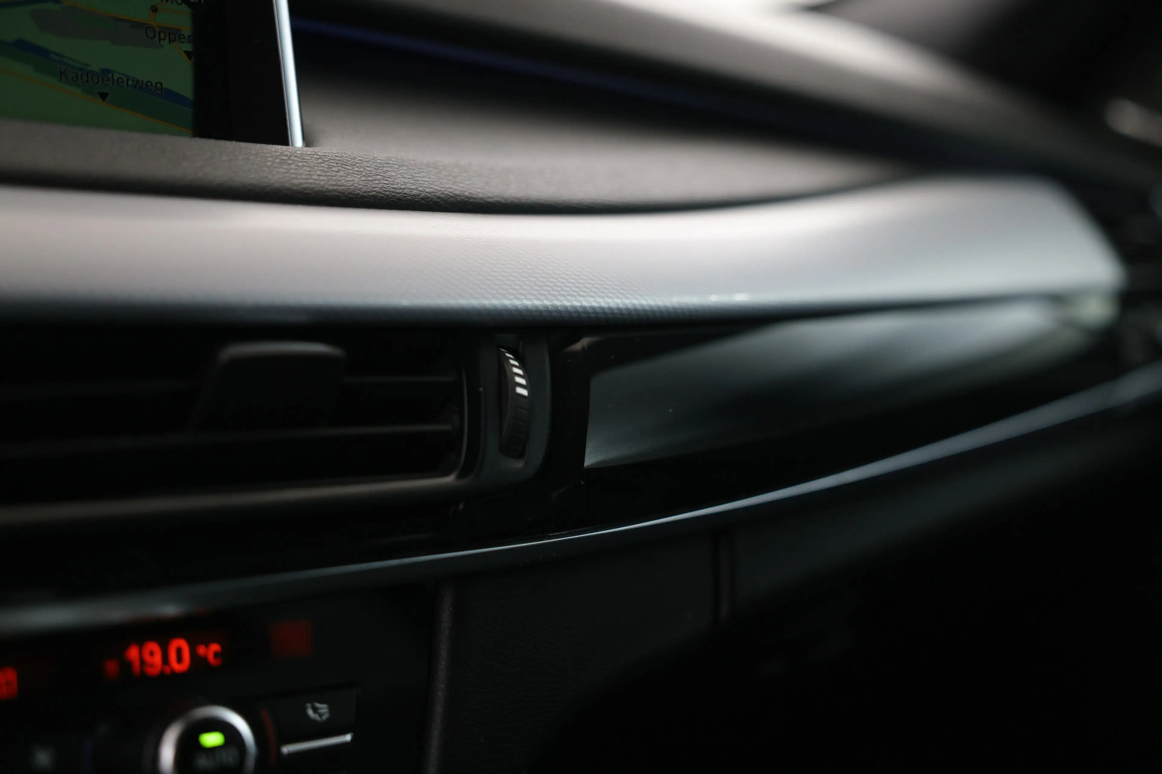 BMW X5 xDrive40e High Executive Nieuwe motor M-Sport, Nav — photo 35