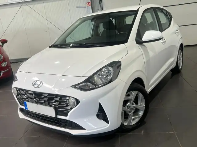 Hyundai i10 1.0 Automatik **Navi*Kamera*SHZ*PDC**