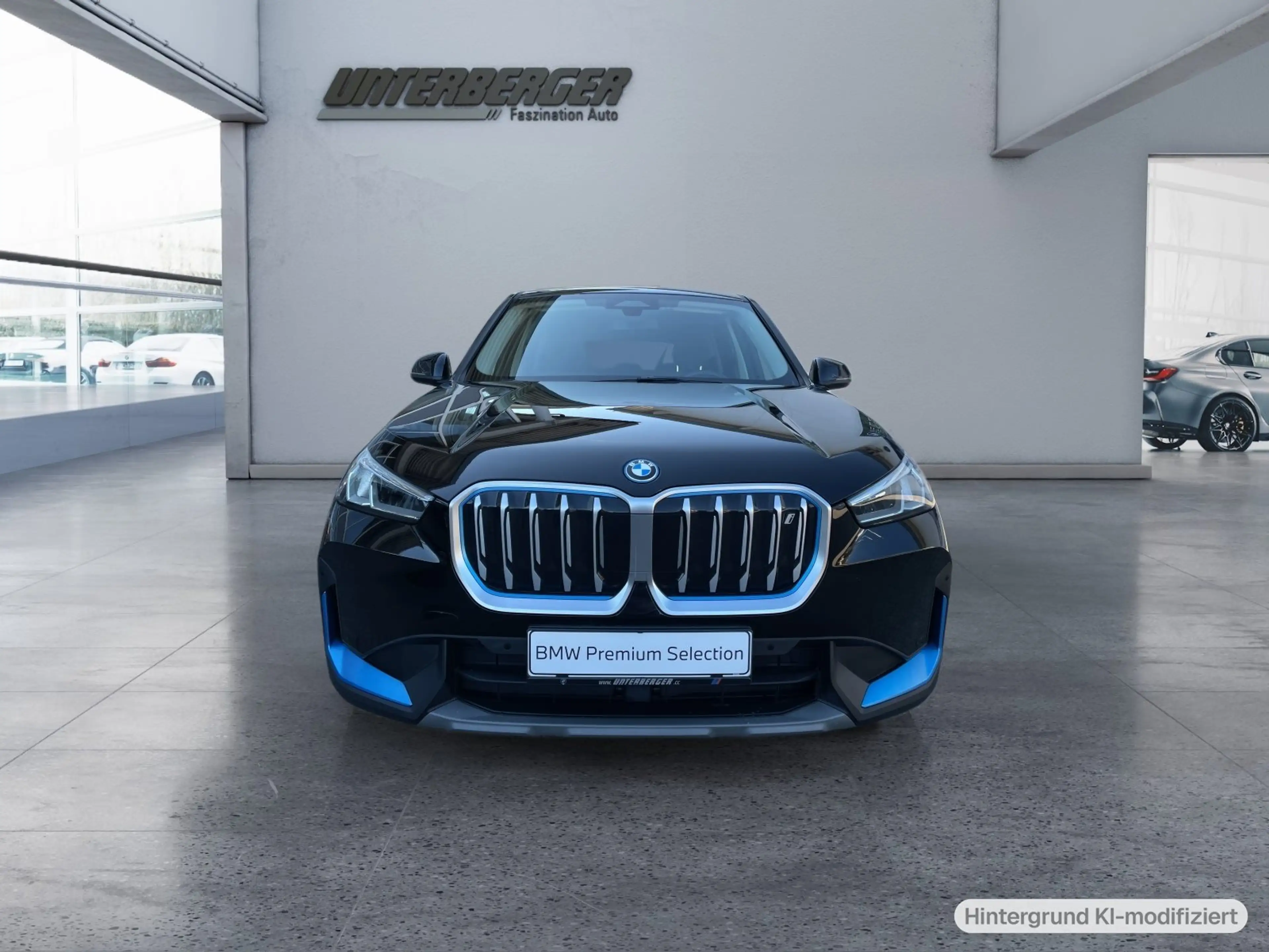 BMW iX1 xDrive30 BMW Live Cockpit Plus-Sitzheizung-Parking — photo 2