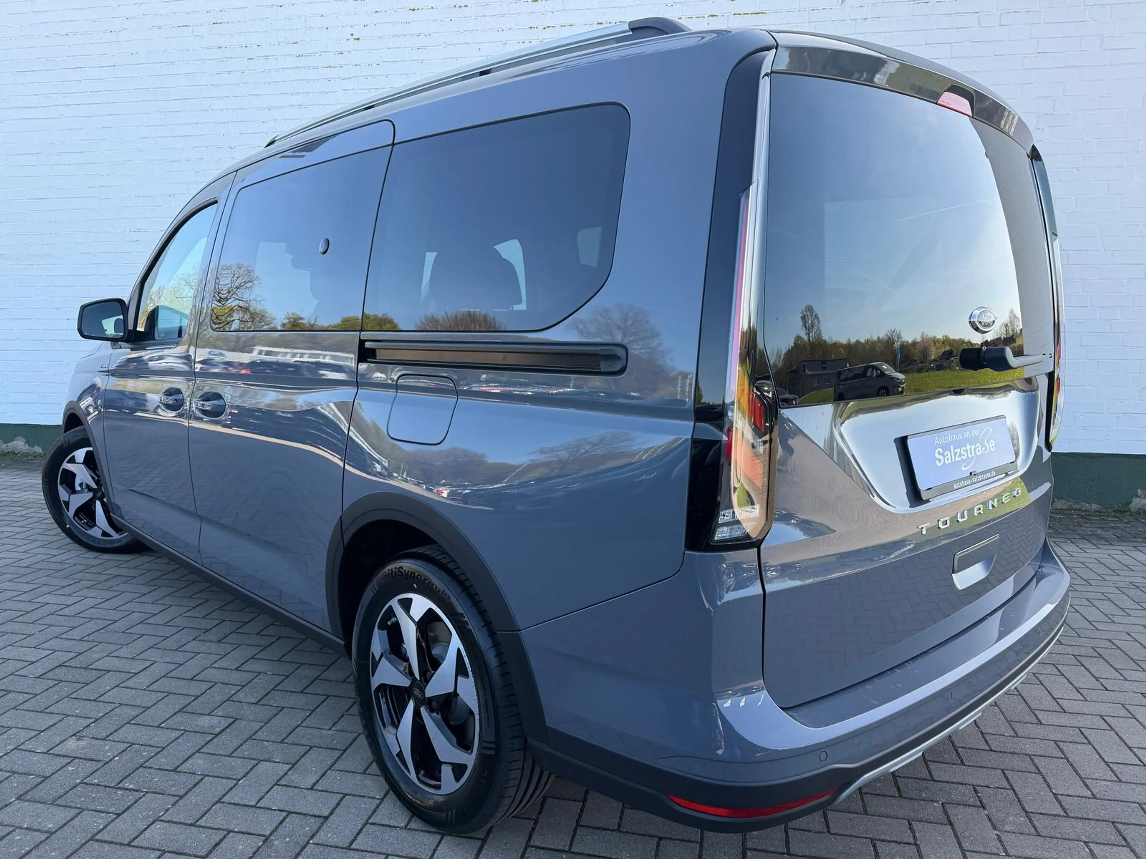 Ford Grand Tourneo Active*7-Sitzer*Pano*WiPa*ACC* — photo 4