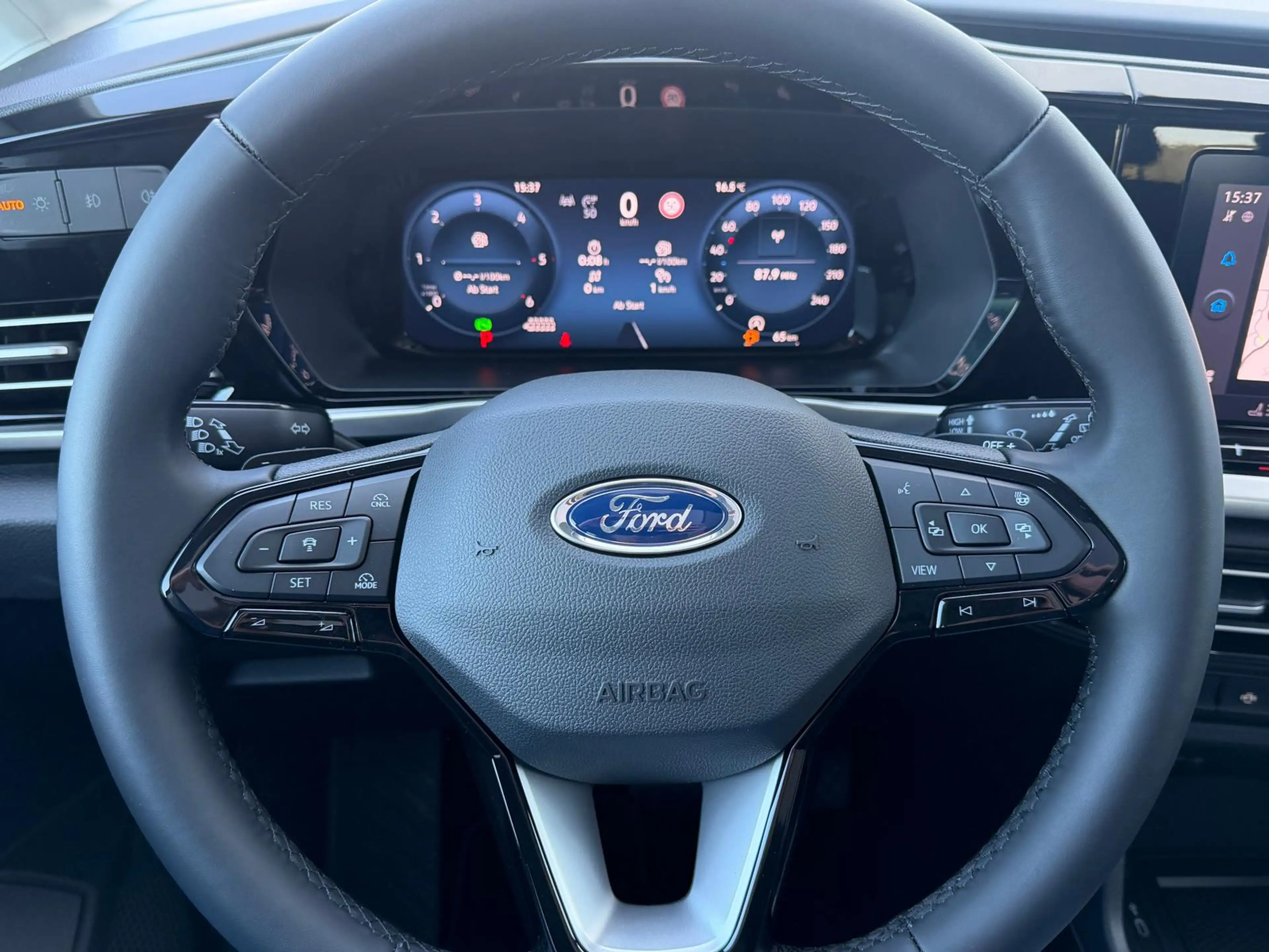 Ford Grand Tourneo Active*7-Sitzer*Pano*WiPa*ACC* — photo 10