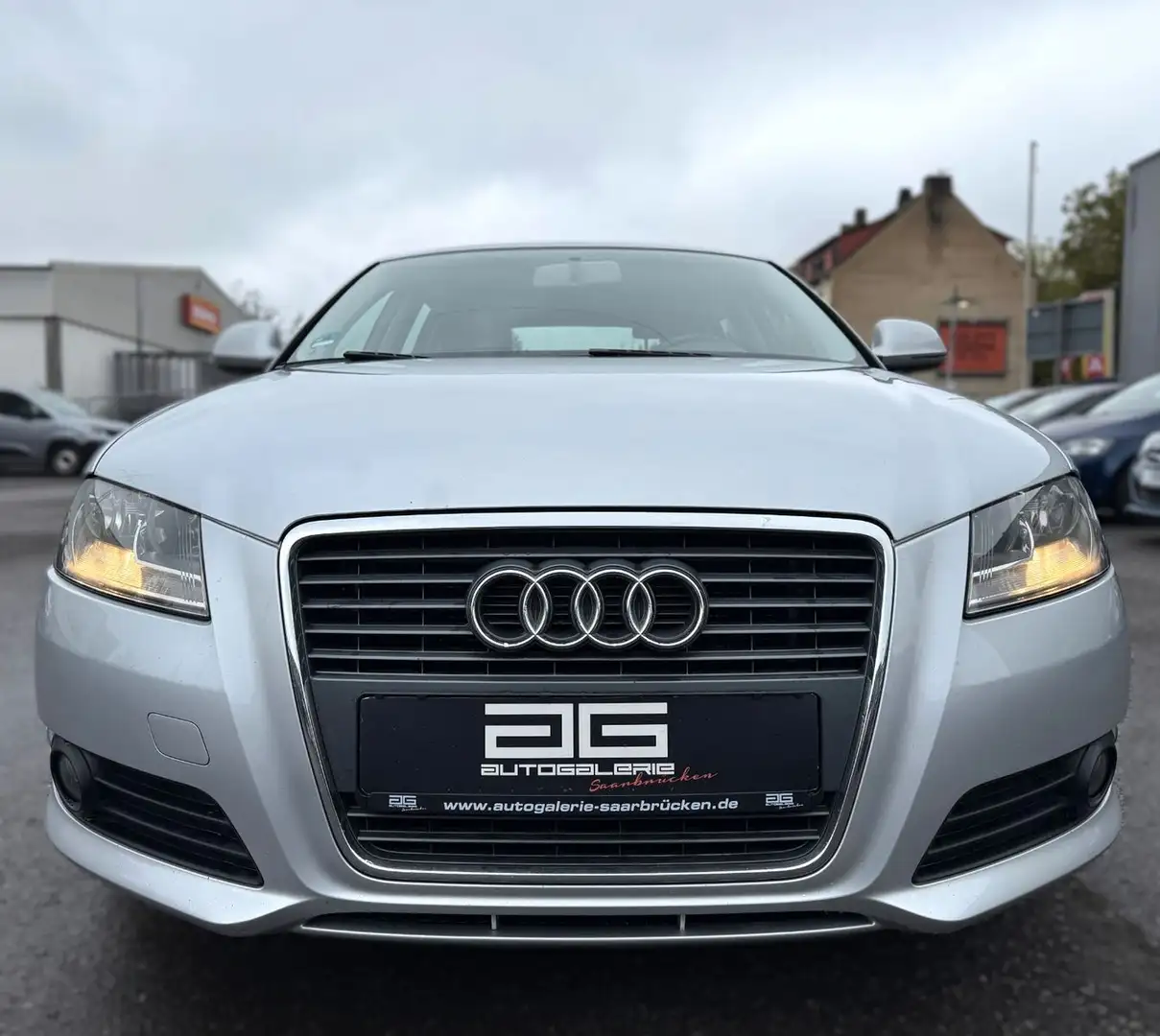 Audi A3 Sportback 2.0 TDI Ambition *2.Hand/Klima/PDC* Silber - 2