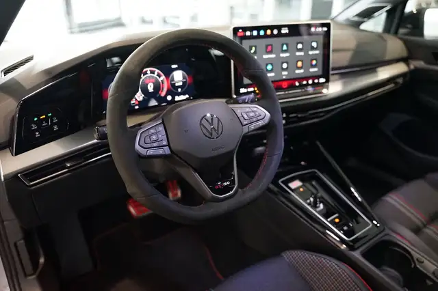 Volkswagen Golf view 11