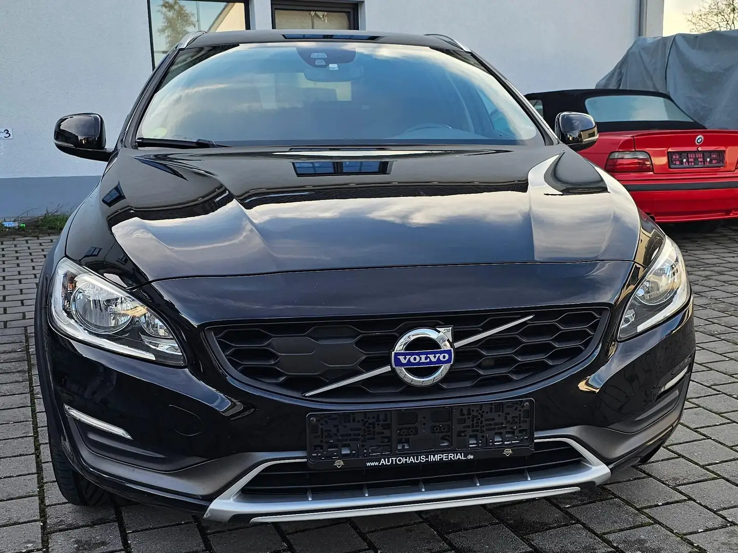 Volvo V60 Cross Country Momentum/TÜV 10/2027 Gris - 2