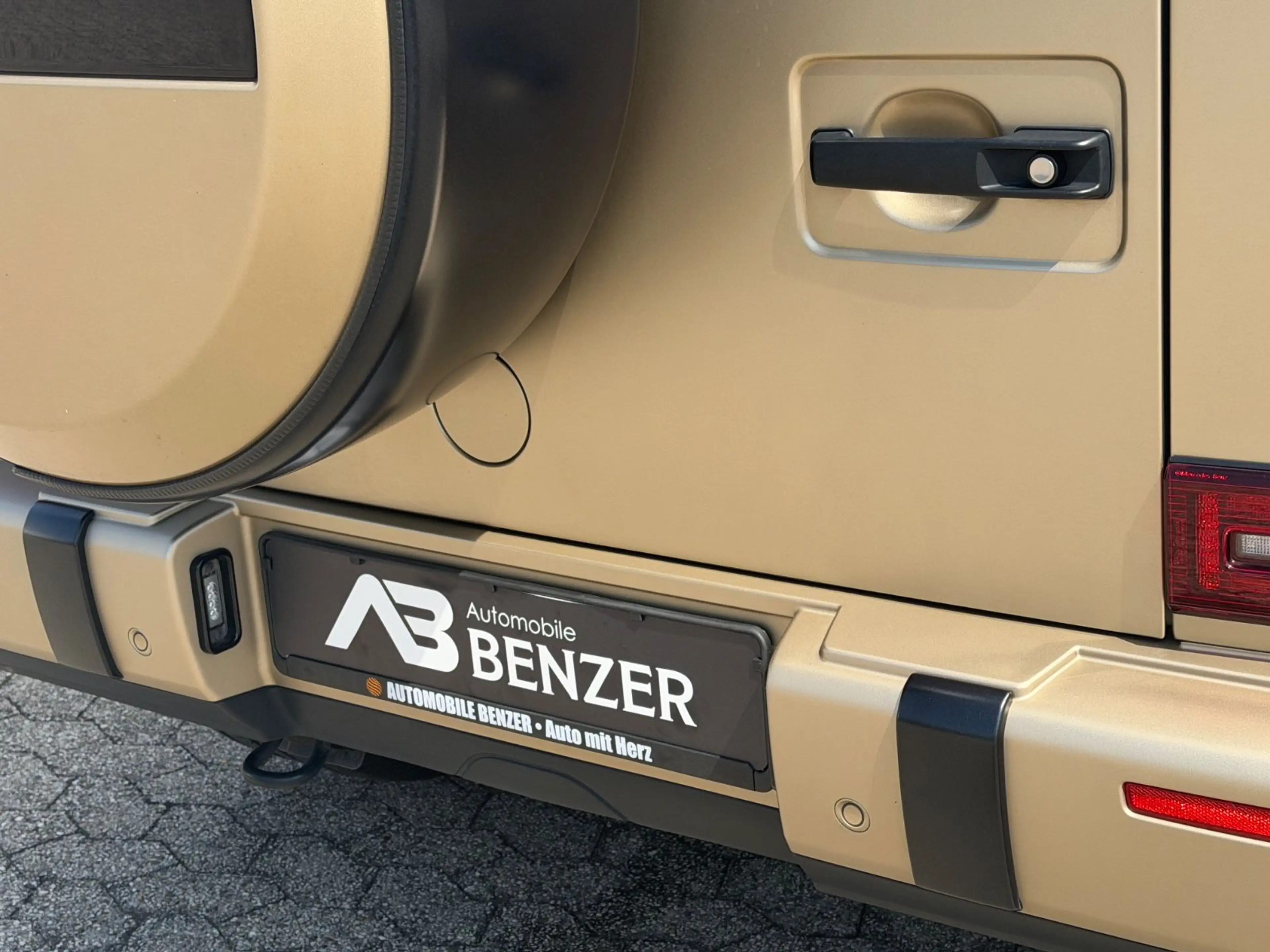 Mercedes-Benz G 400 d *AMG*Burmester*DesignoSitz*FondTV*S-Dach* — photo 11